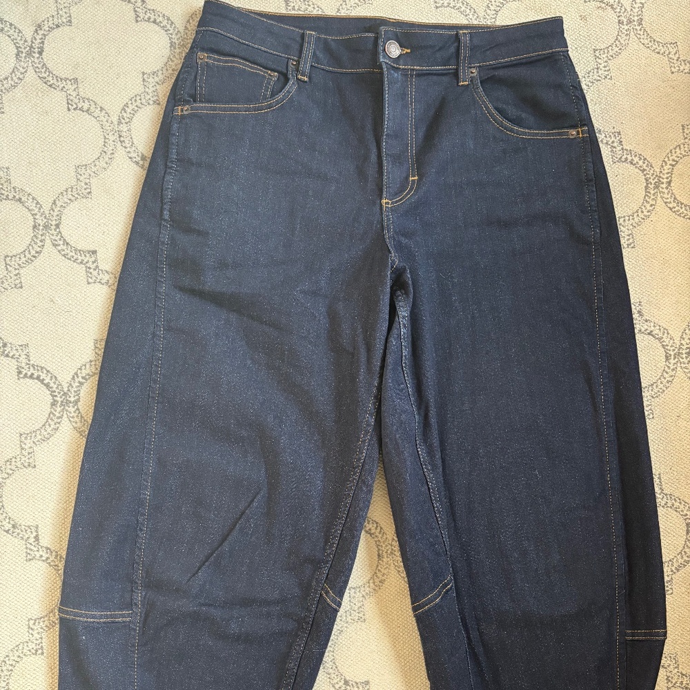 THE PETITE ULTIMATE BARREL LEG JEANS in Nyx Dark Wash Size 8P